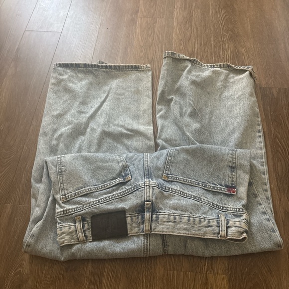 BDG Women's Classic Light Blue Straight Leg Jeans - Picture 2 of 3